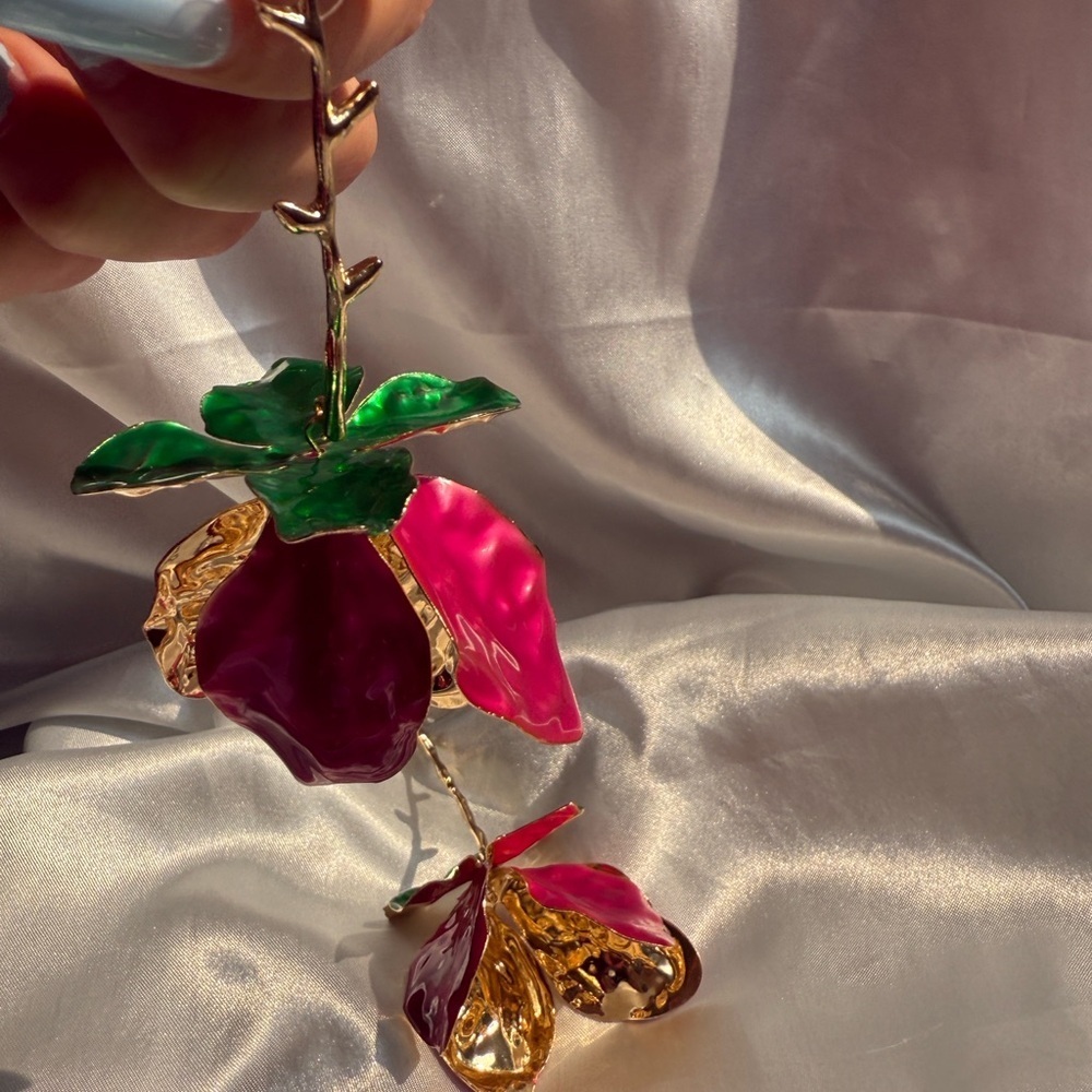 Anthropologe unique Pink and Gold Floral Earrings - Picture 9 of 10
